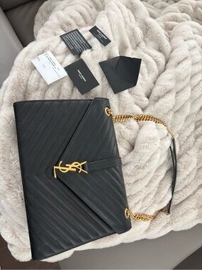 Saint Laurent Black SIZE MEDIUM ENVELOPE Leather Bag with Gold YSL Chain chevron